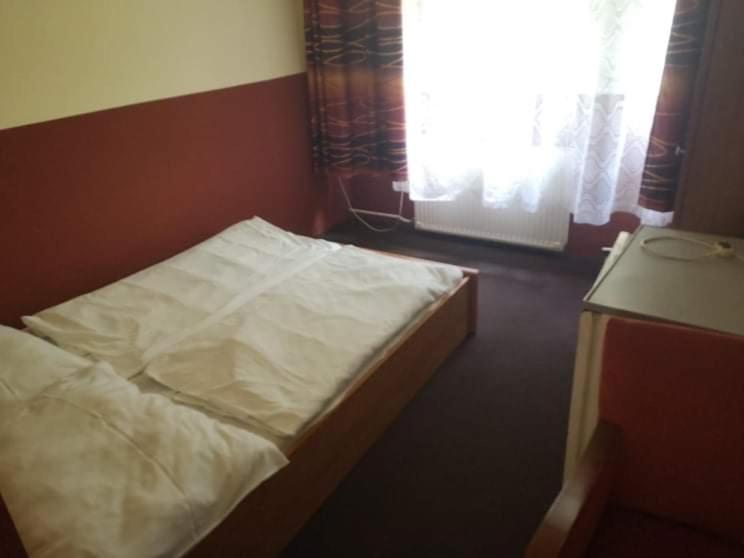 Fenyves Panzio Bed & Breakfast Siófok Dış mekan fotoğraf