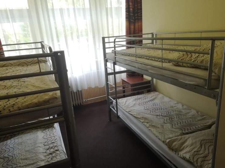 Fenyves Panzio Bed & Breakfast Siófok Dış mekan fotoğraf